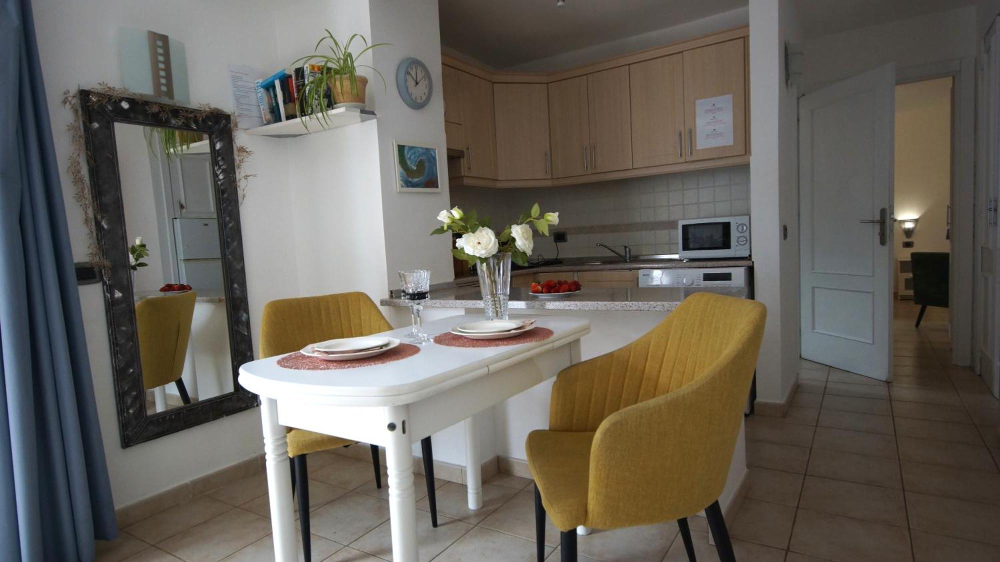 Apartamento Familiar Con Piscina Con Wi Fi En Los Cristianos Los Cristianos  Dış mekan fotoğraf